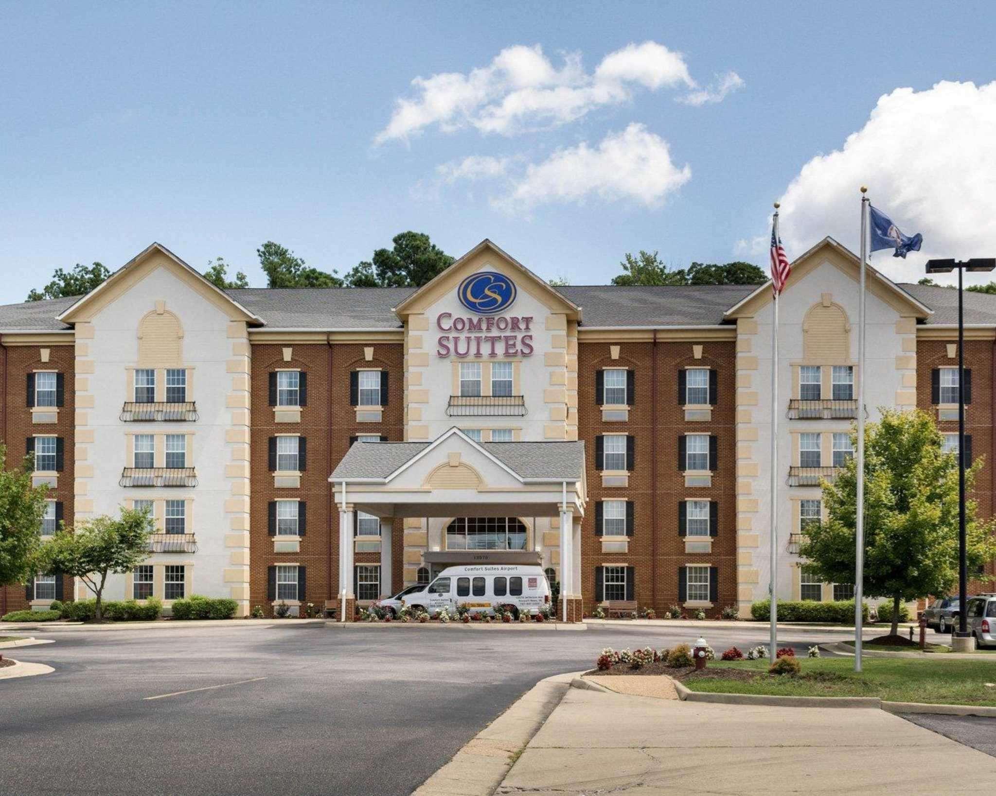 Comfort Suites Newport News Airport Exterior photo